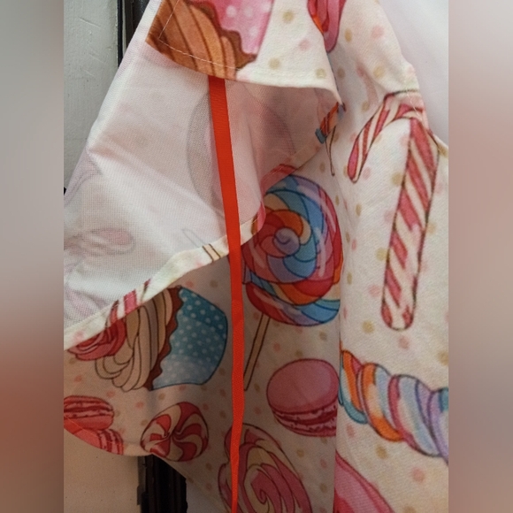 Handmade Fabric Pattern Sweets Christmas Holidays White 14 1/2 x 9 Tree Skirt - Picture 6 of 8